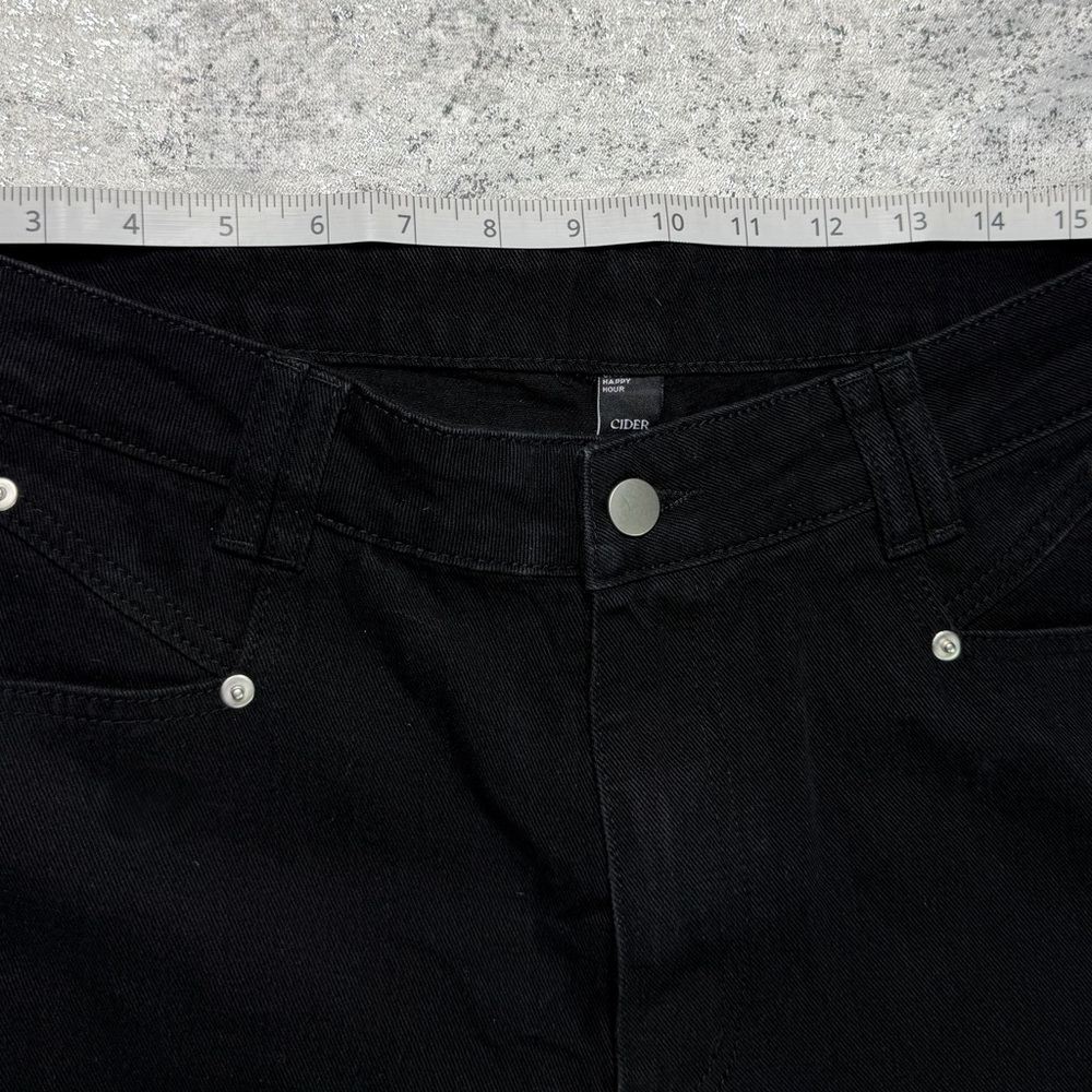 Cider Wide-Leg Black Jeans 1XL | High-Rise Minimalist Denim - Picture 5 of 11
